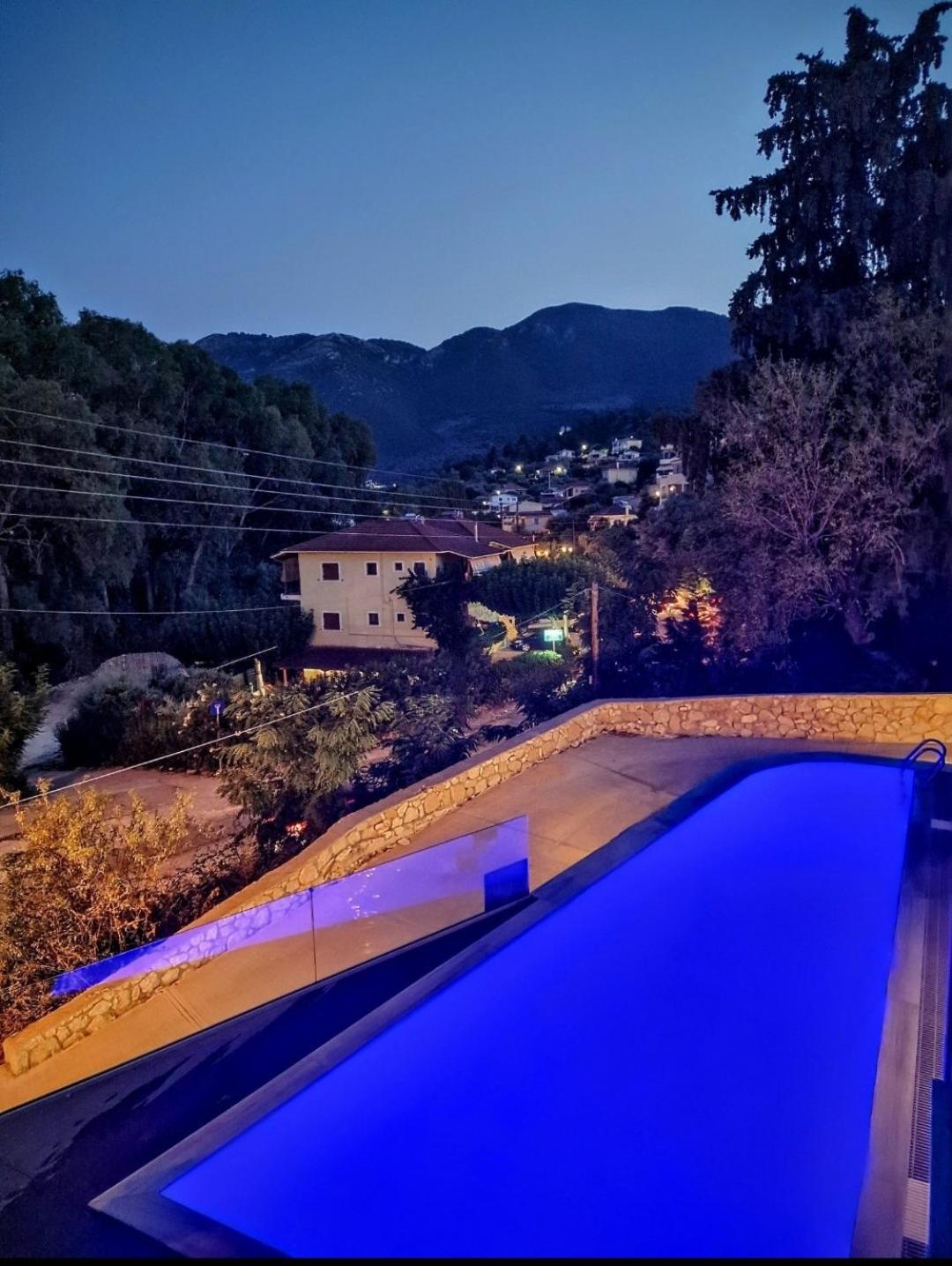 Exotic Luxury Apartment Nikiana Esterno foto